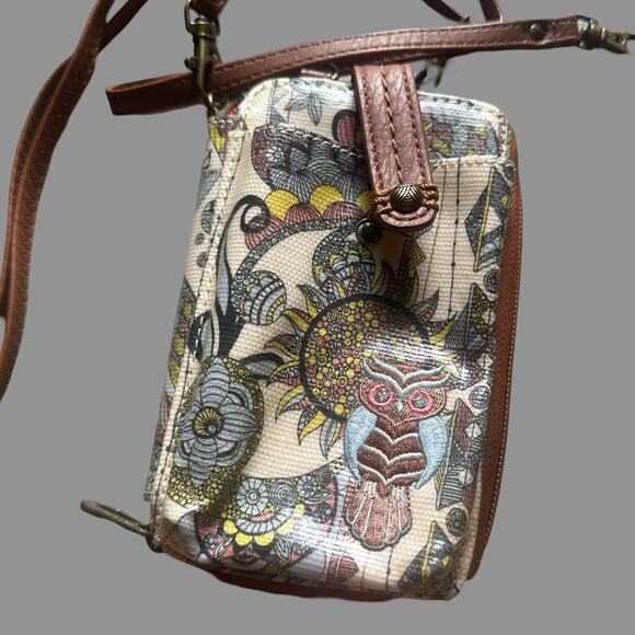 Sakroots NWOT Coated Canvas Multicolor Flower Zip-Around Wristlet Wallet - Picture 3 of 5